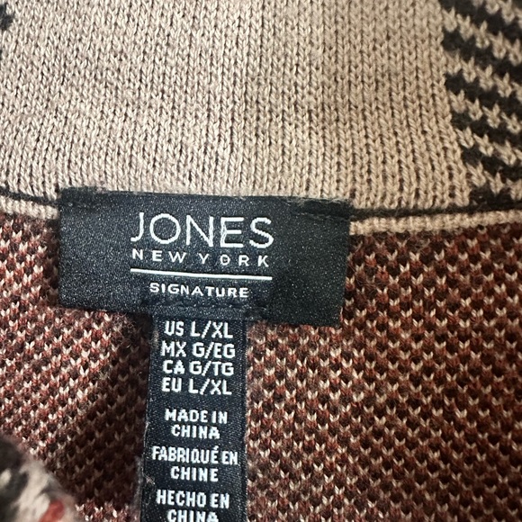Jones New York Beige and Brown Plaid Cape - Picture 4 of 11